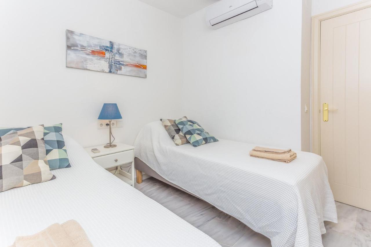 Gran Calahonda 2Br 2Ba With Terrace Wifi/Ac/Pool Apartment Sitio de Calahonda Ngoại thất bức ảnh